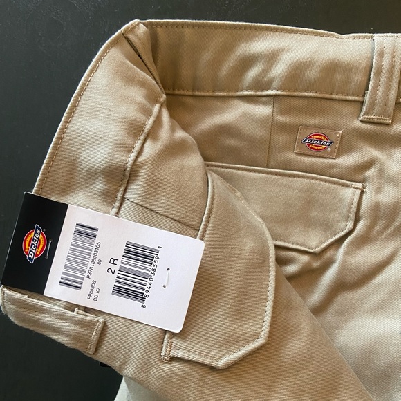 Women’s Dickies Relaxed Fit Cargo Pants - Picture 5 of 5